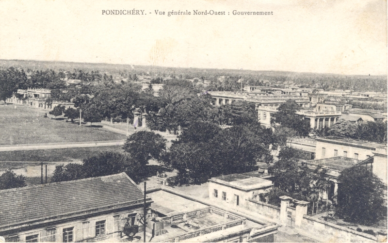 02-17 - Pondichery - place et hotel gouvernement - 2